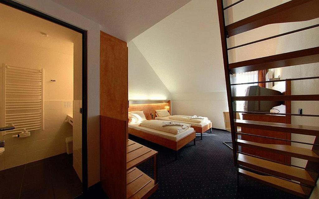 Hotel Gasthof Gross Bergkirchen  Oda fotoğraf